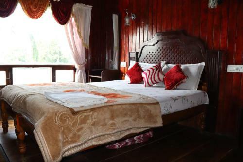 Hotel Shivaganga Houseboat
