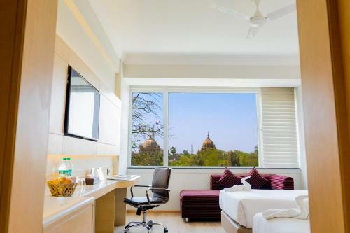 Hotel Gemini Continental, Hazratganj