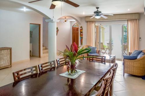 Large Beach House With Rooftop Ocean View Pool!!