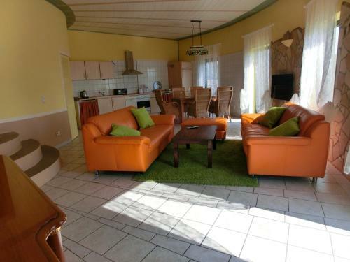 Dom�ne Neu Gaarz Apartments