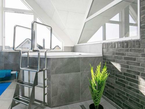 Five-bedroom Holiday Home In Ringk�bing 1