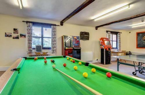 Jay Apartment At Cwmchwefru Cottages