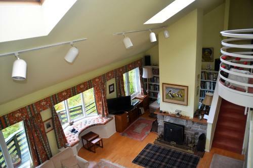 Yealand House