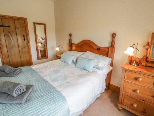 Gwrtheyrn, Dyffryn Ardudwy
