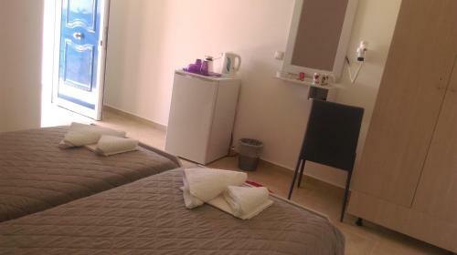 Hotel John Akroyiali