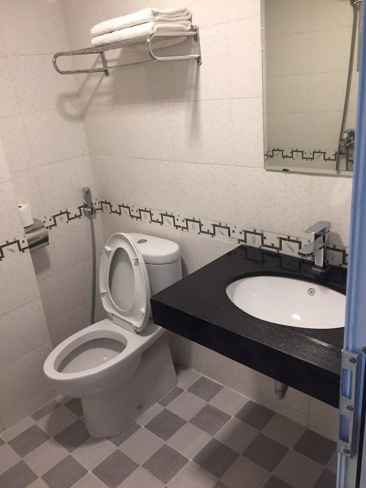 Violet Hotel