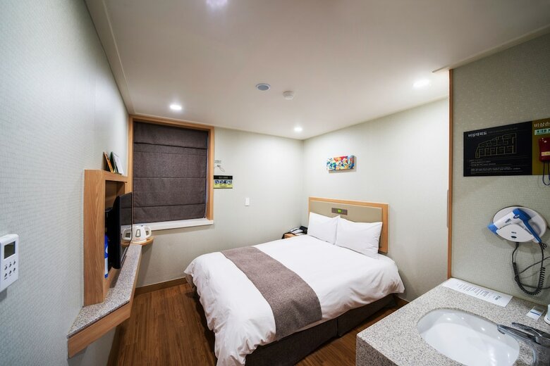 Staz Hotel Jeju Robero