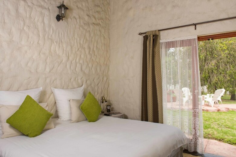Hotel By Bush Telegraph Lodge