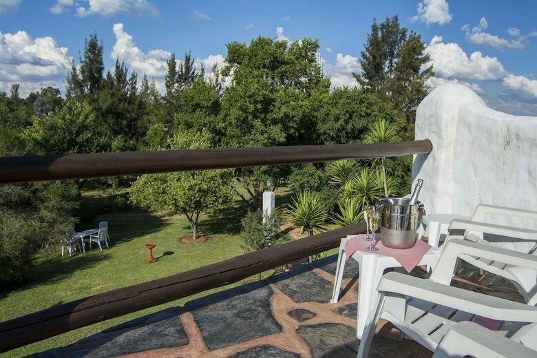 Hotel By Bush Telegraph Lodge