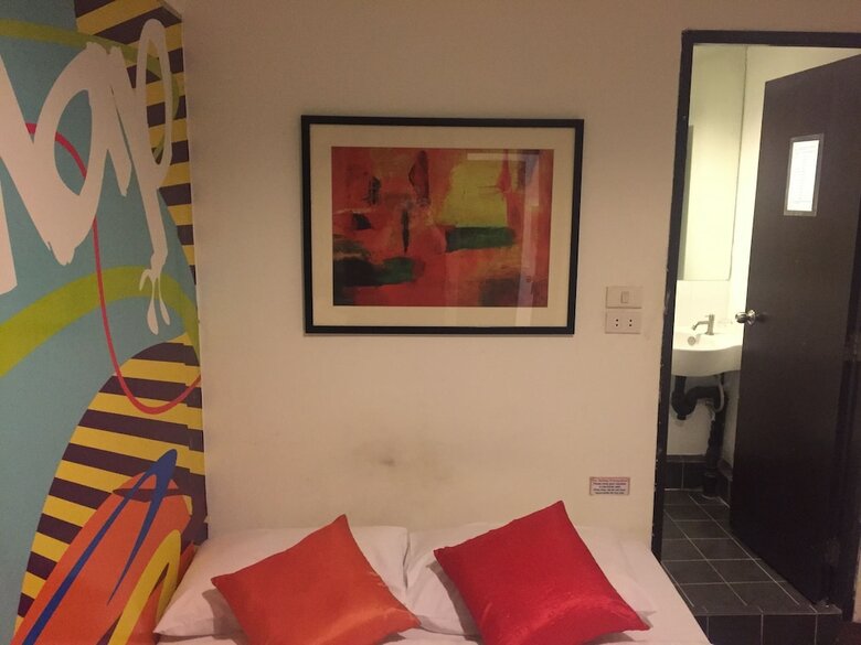 Hostal Take A Nap Hotel