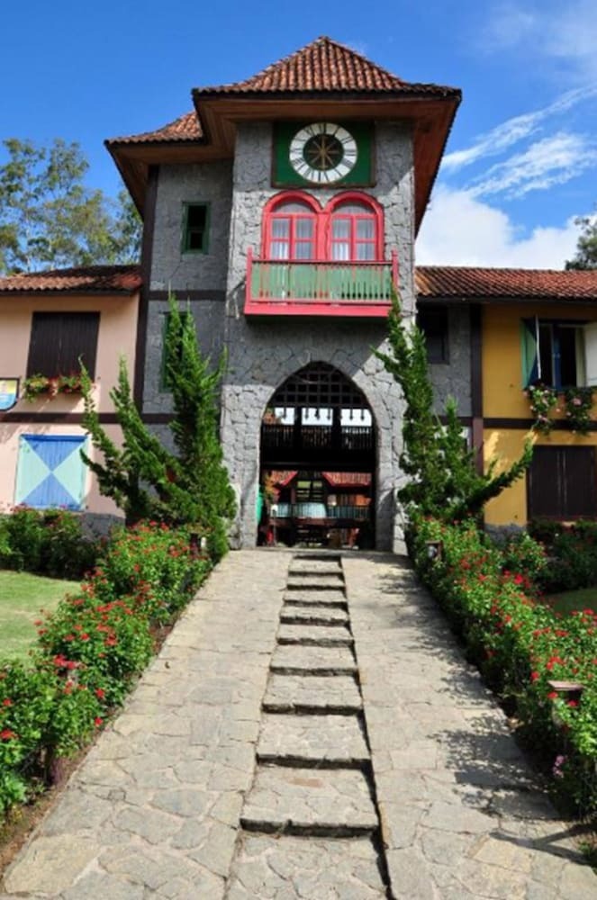 Hotel Village Le Canton
