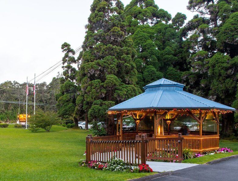 Bed & Breakfast Kilauea Lodge And Restaurant