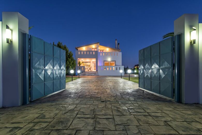 Astarte Villas - Muthee Villa