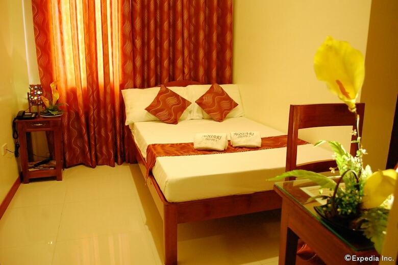 Hotel Aquari Travelers Suites