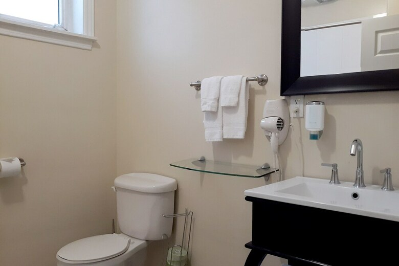 Apartamentos Hotel Oshawa Downtown
