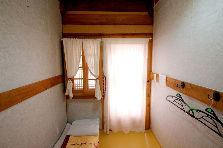 Hotel Happiness Full Guesthouse