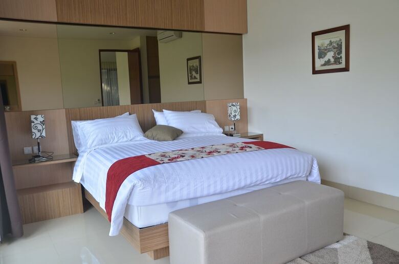 Cempaka Villa Dago Private Pool