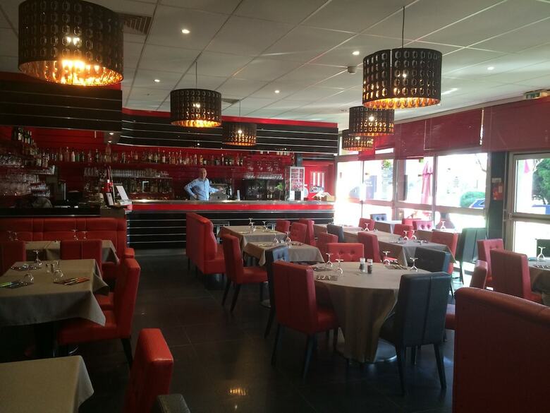 Hotel Grand H�tel De N�mes