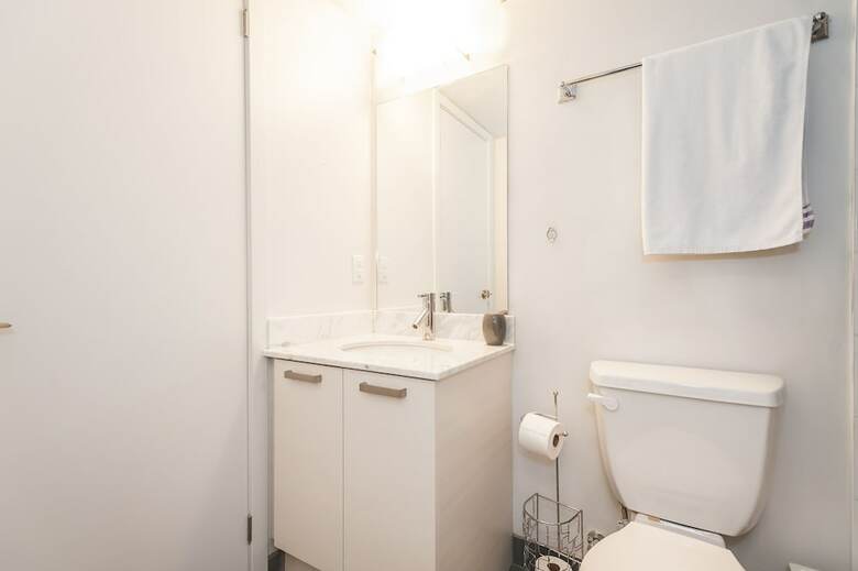 Life Suites Soho 2 Bed | 2 Bath Cn Tower View