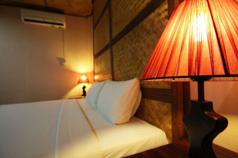 Hostal Lanta Sabai Hotel & Bungalows