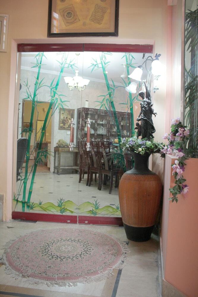 Bed & Breakfast Lahore Guest House