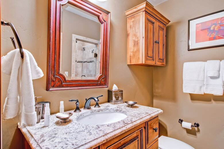 Highlands Westview By East West Hospitality