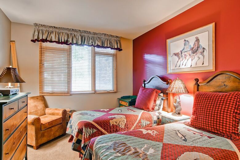Highlands Westview By East West Hospitality
