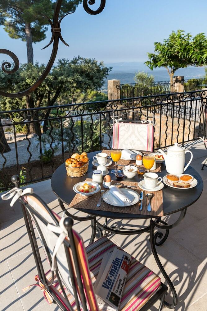 Hotel La Bastide De Tourtour & Spa H�tel