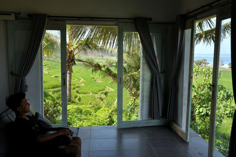 Hotel Dikaloha Medewi Surfcamp