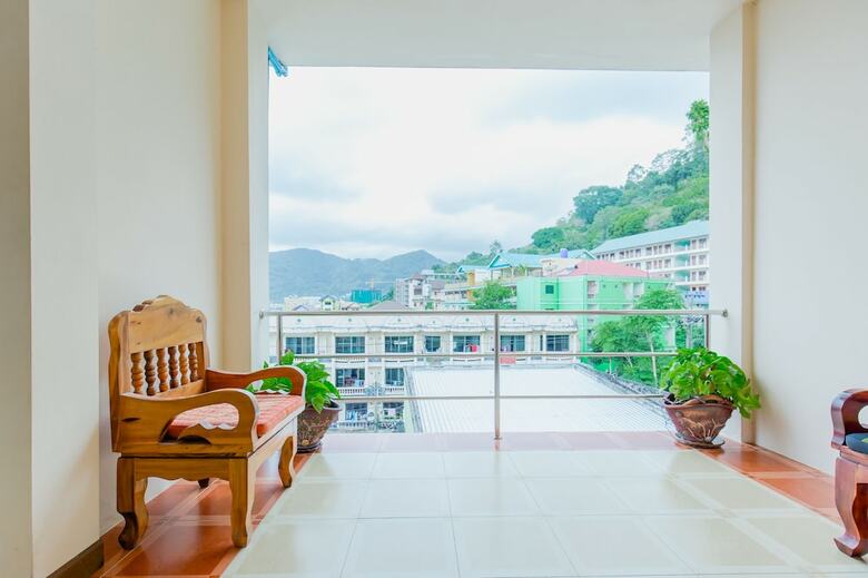 Hotel R.k. Guesthouse