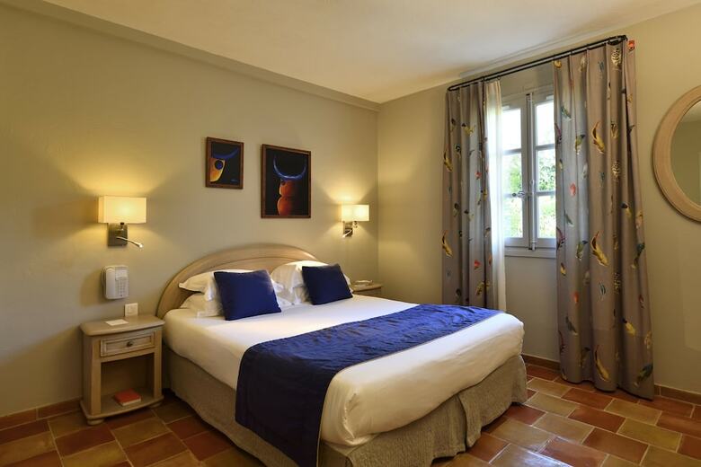 Hotel Mas De L Oulivie