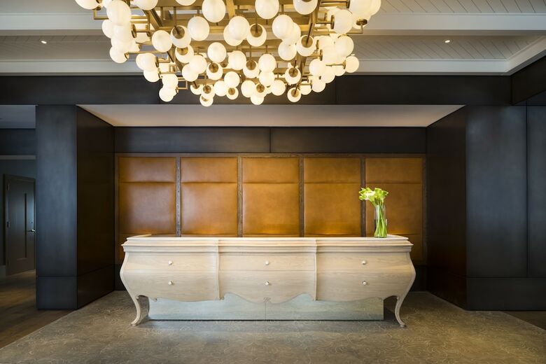 Kimpton Journeyman Hotel