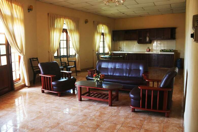 Hotel Red Rose