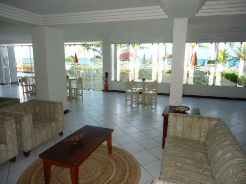 Apartamentos Flats At Marinas de Tamandar�