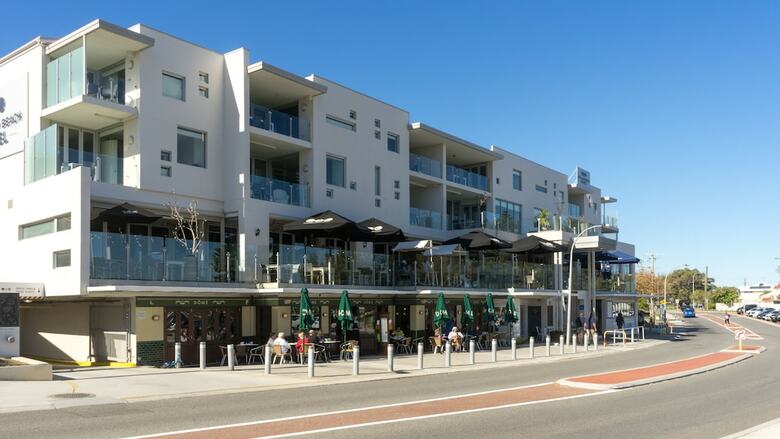 Aparthotel Mullaloo Beach Hotel & Apartments