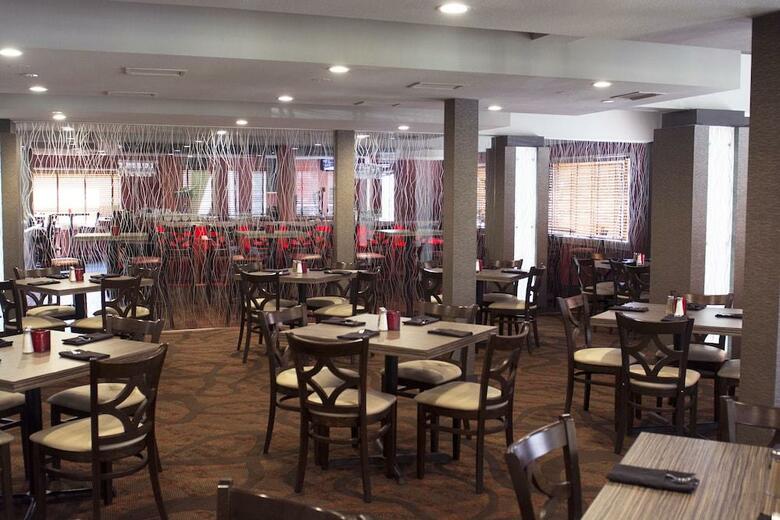 Hotel Sirata Beach Resort