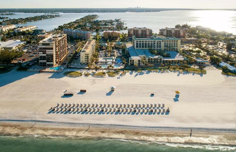 Hotel Sirata Beach Resort