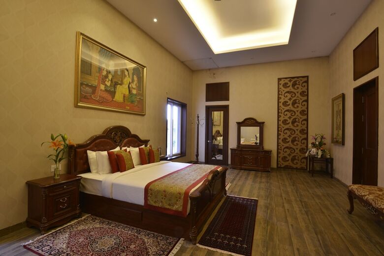 Hotel Orchha Palace And Convention Centre