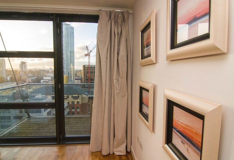 Canary Wharf - Corporate River View Apartments