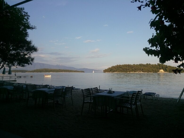 Avra Beach Hotel
