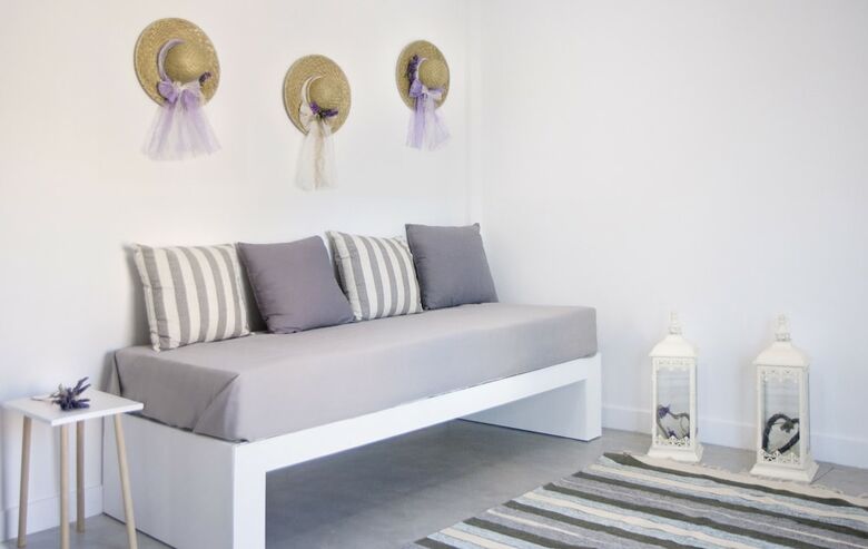 Axos Apartments