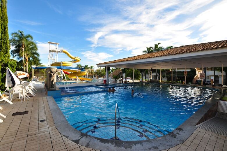 Hotel Diroma Resort