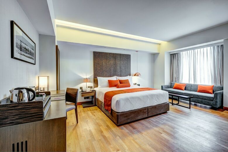 Hotel The Way Dhaka