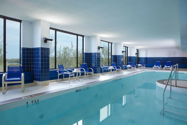 Hotel River Cree Resort And Casino