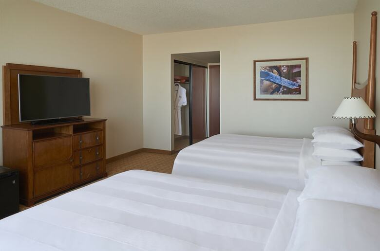 Hotel River Cree Resort And Casino