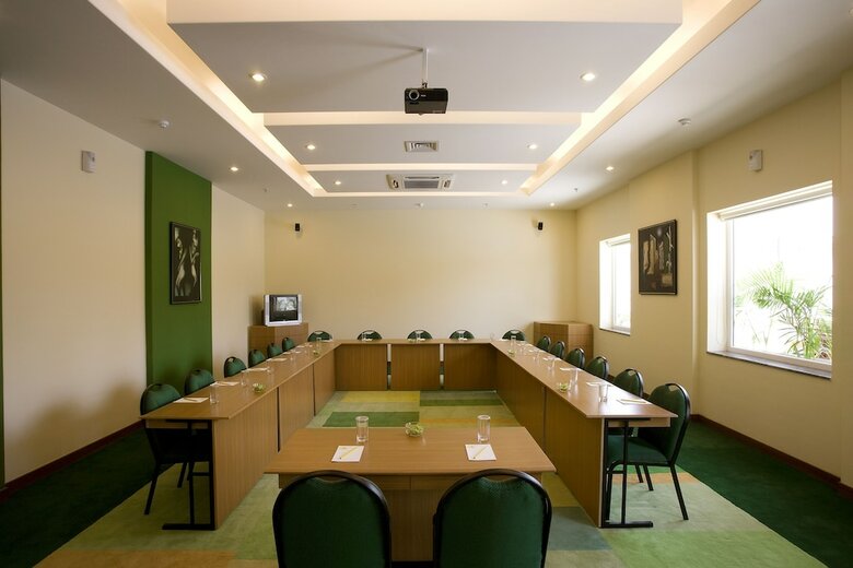 Lemon Tree Hotel, Hinjawadi, Pune