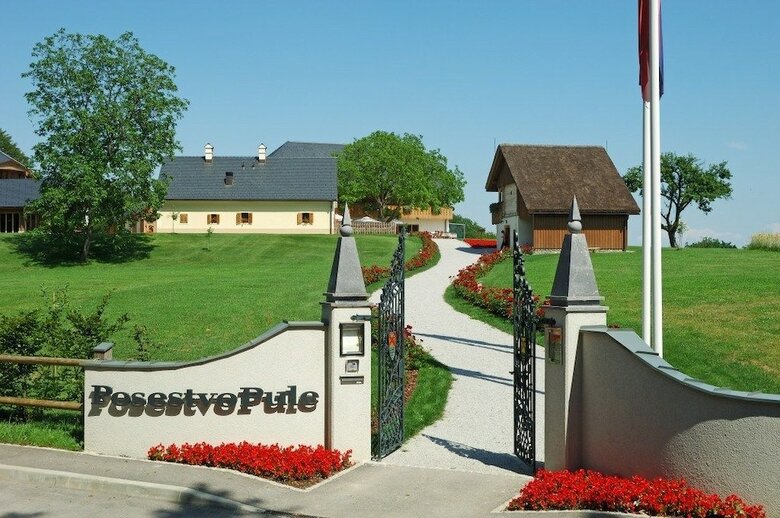 Hotel Pule Estate