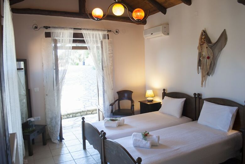 Arethousa Villas