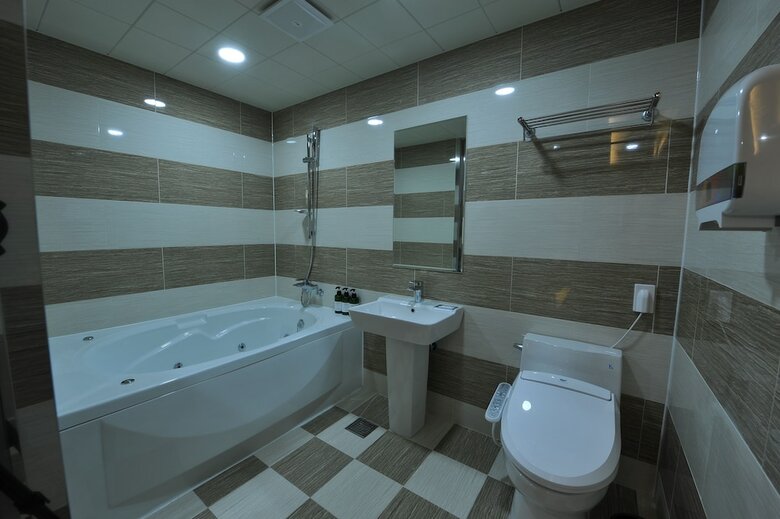 Hotel The Grang Nampo (fromerly Ytt)