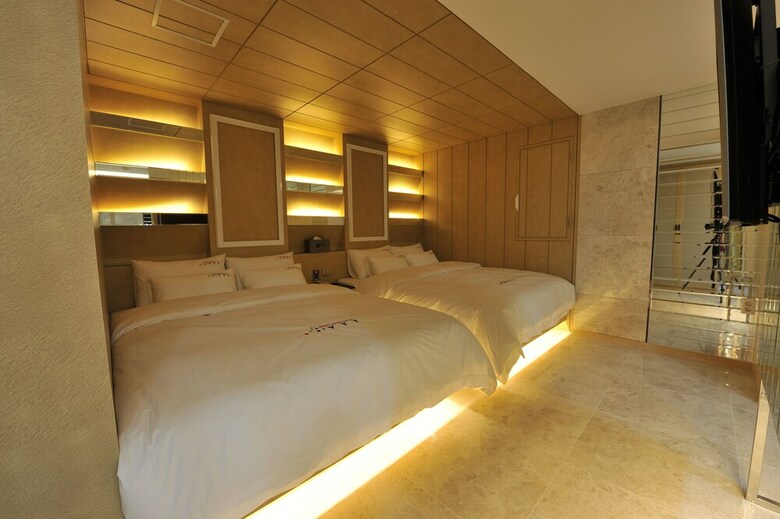 Hotel The Grang Nampo (fromerly Ytt)